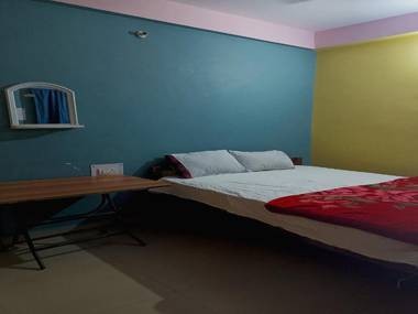 OYO 86960 Shree Hotels