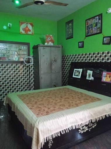 POP HOME 92724 Shakti Homestay