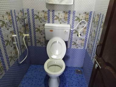 POP HOME 89201 Dew Drops Homestay