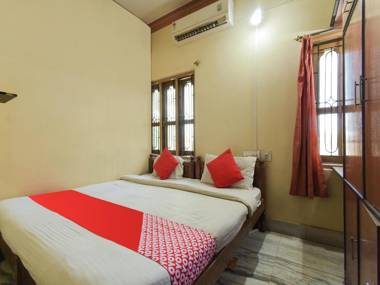 OYO Flagship 75298 Moonlight Guest House 3