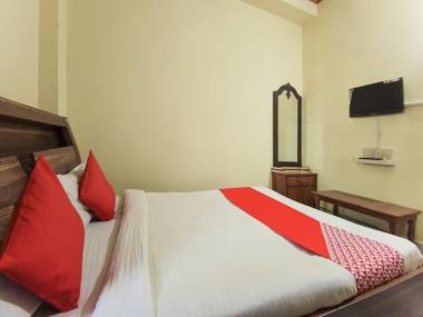 OYO Flagship 75298 Moonlight Guest House 3