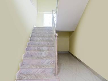 OYO Flagship 71974 Raj Premium