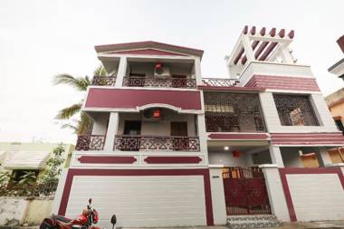 OYO 78096 Shanti Kunja Near ITER College