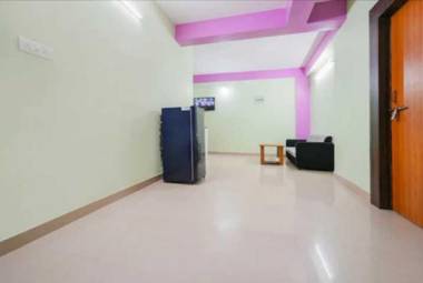 OYO 90893 Santi Residency