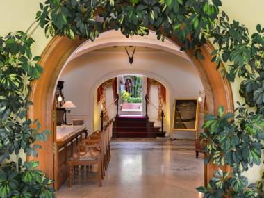 Cama Rajputana Club Resort