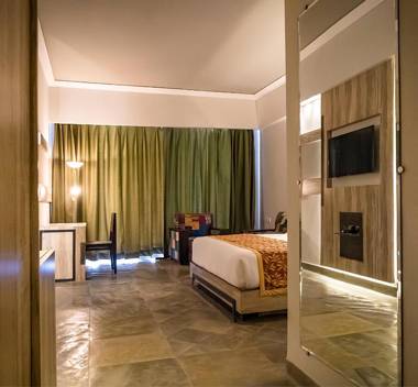 Via Lakhela Resort & Spa