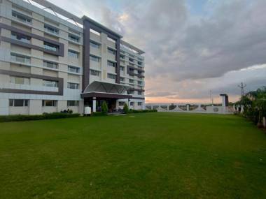 The Sky Imperial- Hotel Gopal Darshan