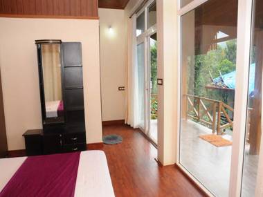 La Flora Jungle Hill Resort - Coorg