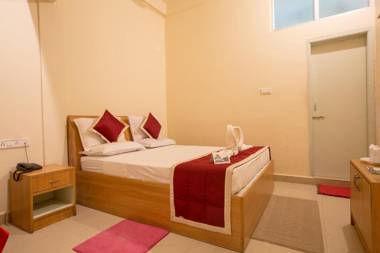 KSTDC Hotel Mayura TalaKaveri Bhagamandala