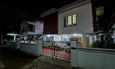 Treebo Trend Avyukta Stay MG Road