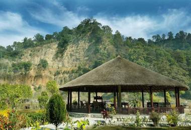 Pratiksha River Retreat