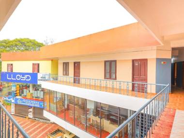 SPOT ON 63084 New Mubarak Tourist Home