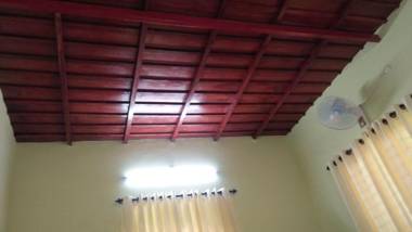 The Munroe Villagio Homey