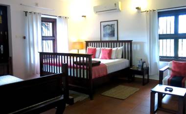 Clayfingers Art Cottage