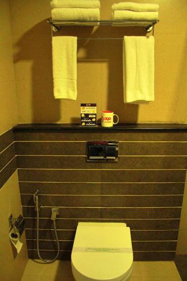 The Hill District Club by Voye Homes