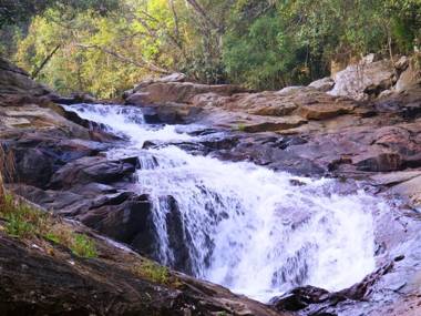 Villa Tesori - Holiday home overlooking a river & waterfalls