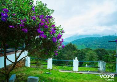 VOYE HOMES Vythiri Silver Mist - Hill Top Private Villa