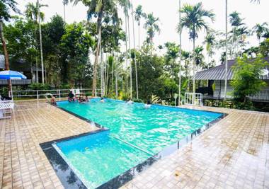 Wildside Jungle Retreat Sultan Bathery Resort 