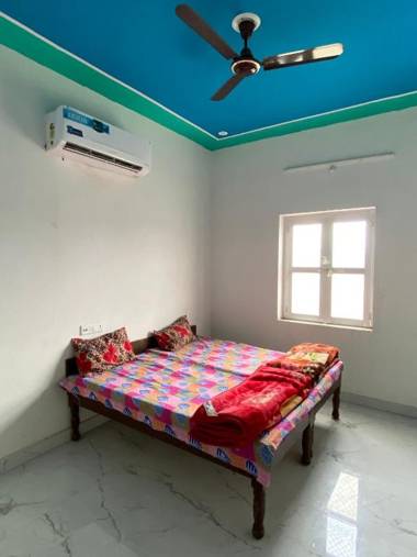 OYO 85866 S K Hotel