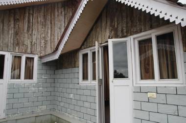 Vamoose Mandarin Village Resort