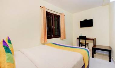 Treebo Trip Royal Monarch Maya Bazar