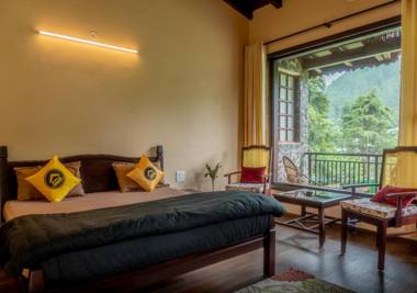 The Hosteller Naukuchiatal Bhimtal