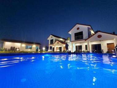 Berryl Resorts