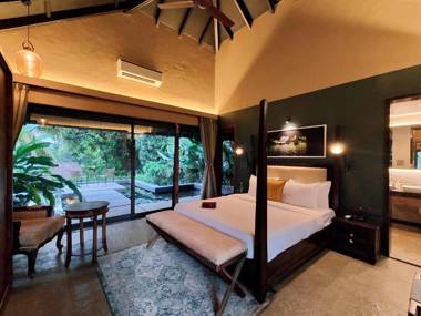SaffronStays Kimaya