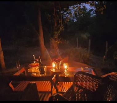 Grand Oak by Olive Stay