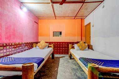 OYO Flagship 66625 The Heritage House