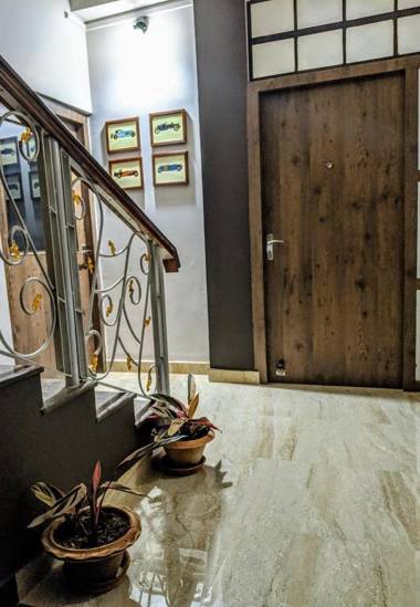 Townhouse - The Urban Inn