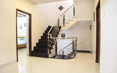 GB Castle Guesthouse - Yelagiri