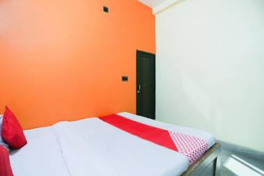 OYO 69537 Vatika Hotel