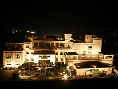 Treehouse Hotel Club & Spa Bhiwadi