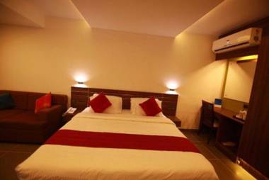 Silver Storm Resort Athirappilly