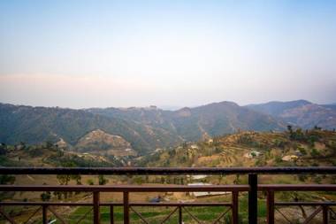 The Wayfarers Cottage 3bhk with breathtaking mountain view by Roamhome