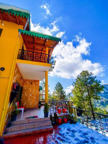 THE HIMALAYAN LIVING WHISLING PINES HOME STAY