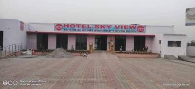 OYO 90553 Hotel Sky View