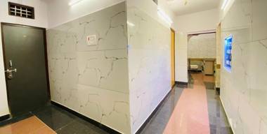 POP 85475 Hotel Metro Palace