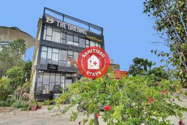 Collection O 91145 The Dreams Hotel & Banquet