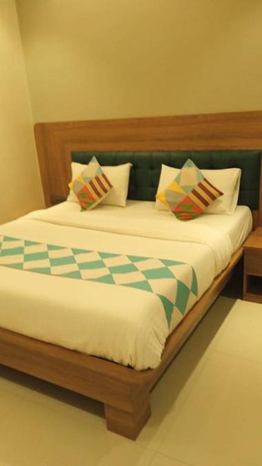 VISHRAM EXECUTIVE ROOMS