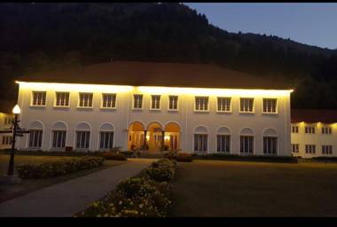 The Lalit Grand Palace Srinagar Hotel