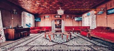 Houseboat Ambassador