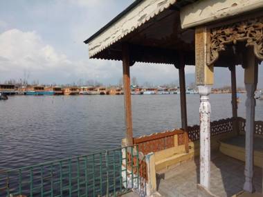 Young Shahzada Group of Houseboats