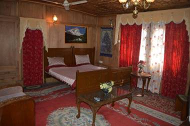 House Boat Taj Palace 2