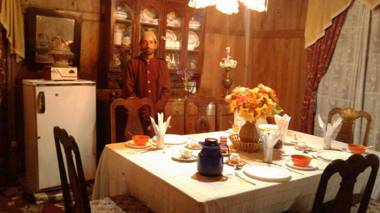 Persian Group of Houseboats