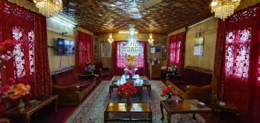 Lake Victoria Group of House Boat