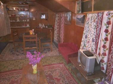 New Bombay Heritage Group of Houseboats