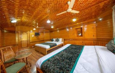 Hotel Alhamra Retreat