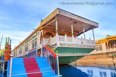 Houseboat New Manila